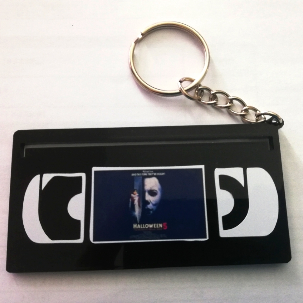 2for20$ Keychain style VHS Michael myers
